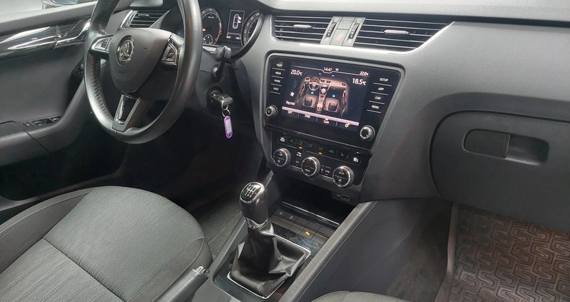 Skoda Octavia cena 79900 przebieg: 86000, rok produkcji 2019 z Mysłowice małe 781